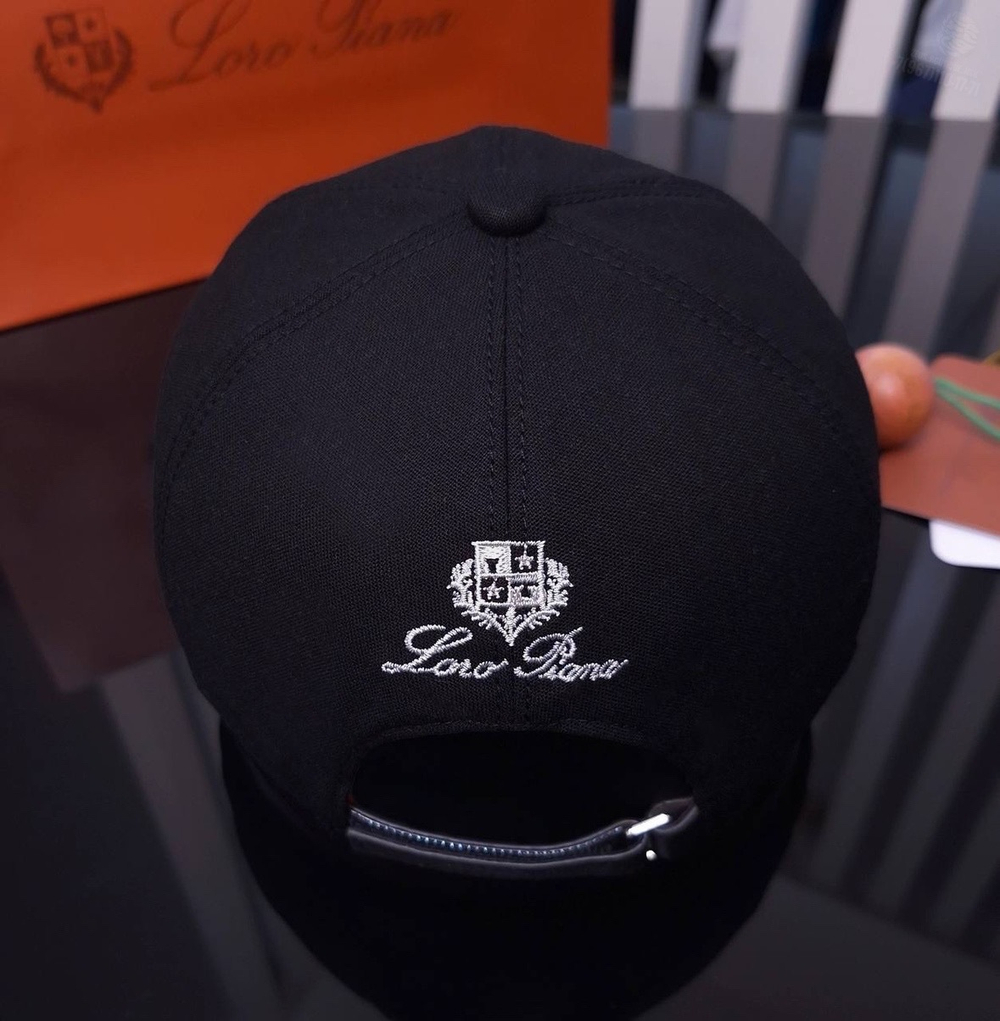 Бейсболка Loro Piana