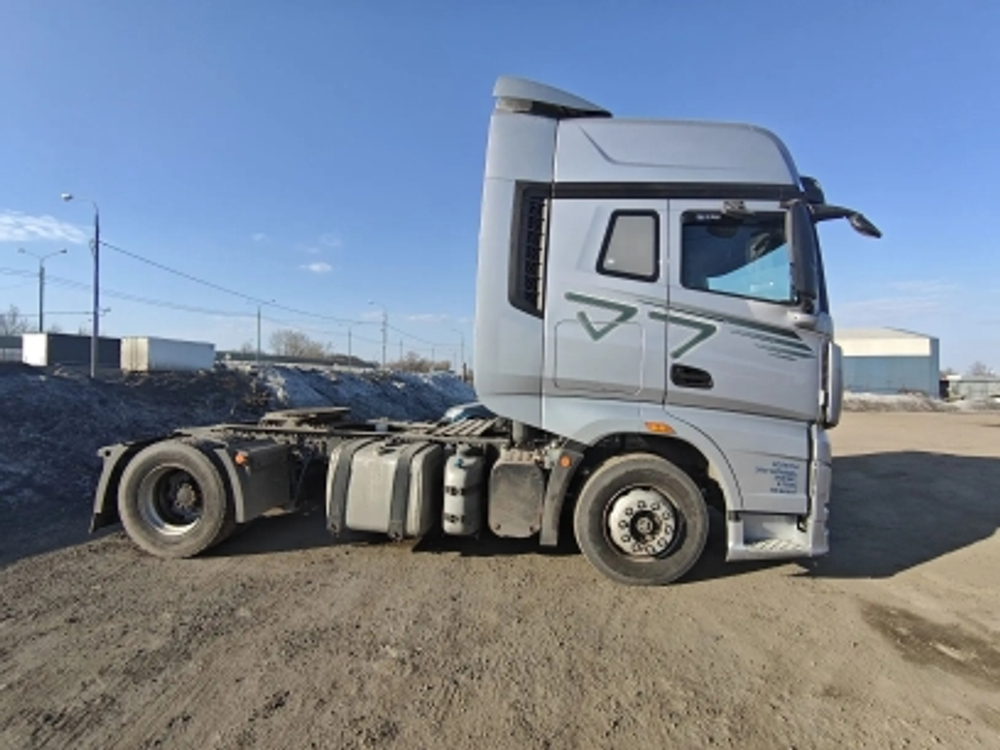 FAW J7 4x2 Седельный тягач CA4180P77K25E5 (Дизельный, 12,5 л, 553 л.с., АТ)