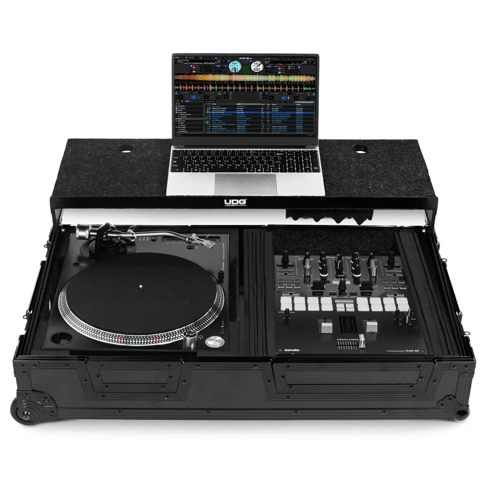 Кейс UDG Ultimate Flight Case Single Turntable Battle/ PLX-CRSS12 & 10"/12" Mixer Black Plus (Laptop Shelf, Trolley & Wheels)