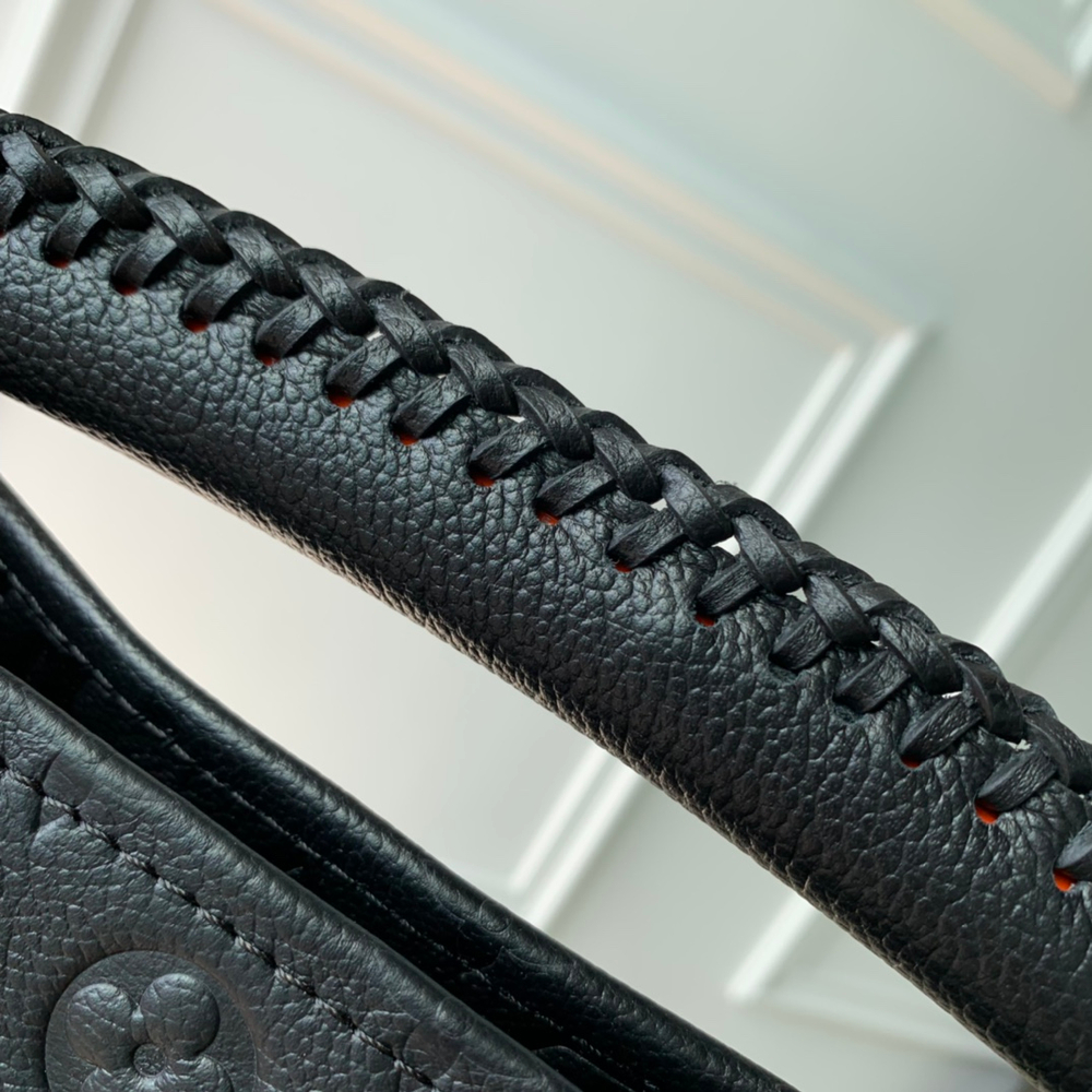 Louis Vuitton Artsy MM
