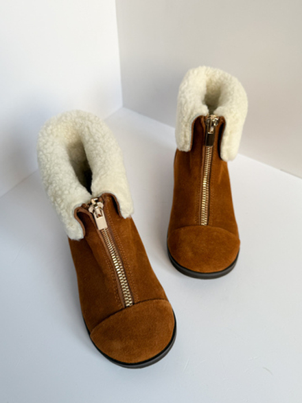 Новые зимние замшевые ботинки Age of Innocence, 28