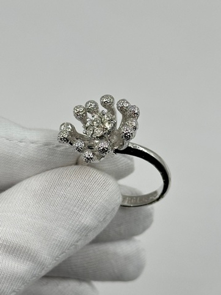 Кольцо с кристаллами