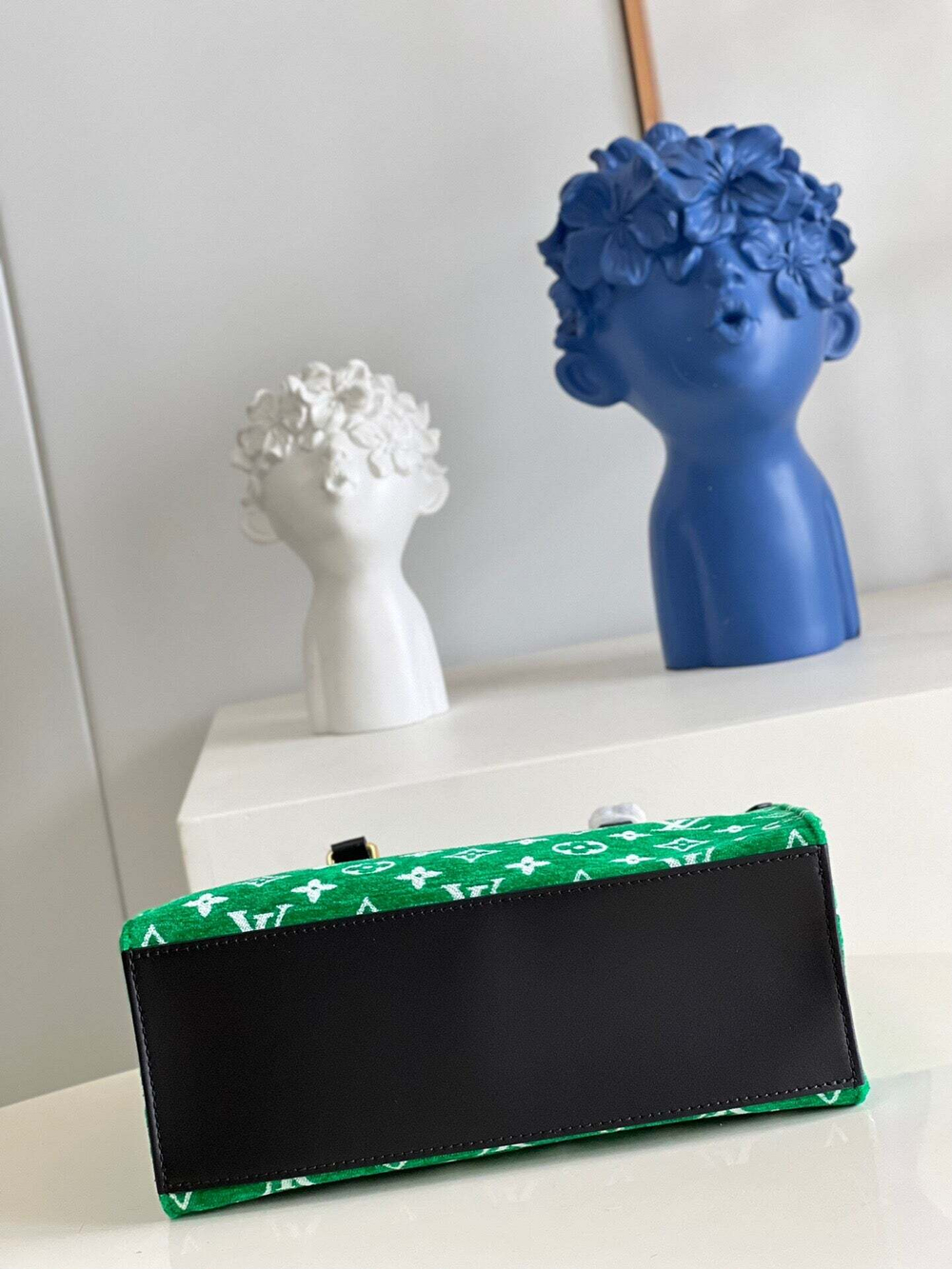 Louis Vuitton Onthego PM