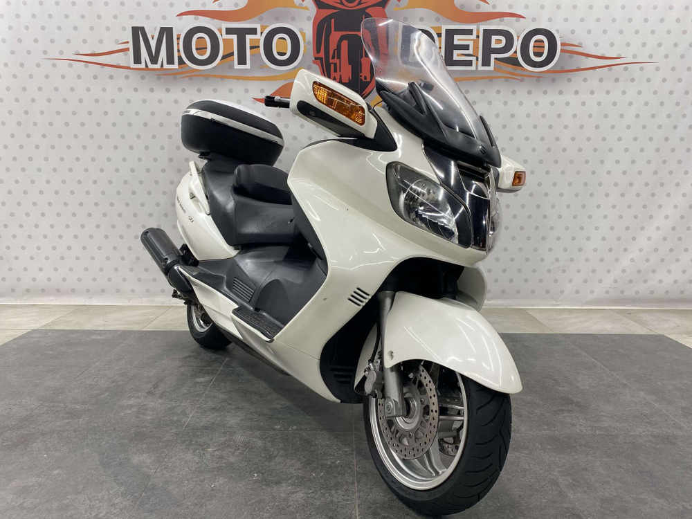 Suzuki Skywave 650 , 2002