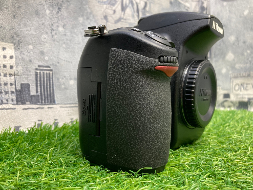 Nikon D700 75.000 кадров