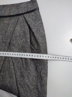 Юбка классического кроя 44 размер