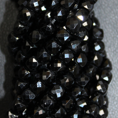 Шпинель куб юв. огранка бусины 4мм