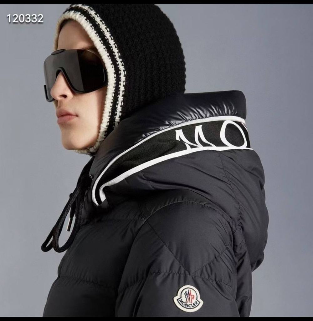 Пуховик Moncler