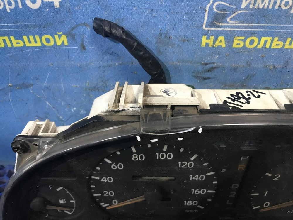 Щиток приборов TOYOTA CARINA 1994