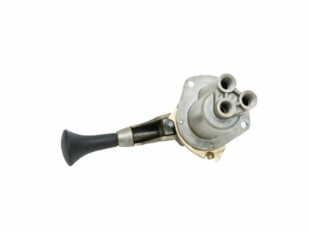 100-3537010 Кран тормозной