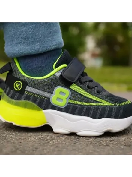 Кроссовки универсальные