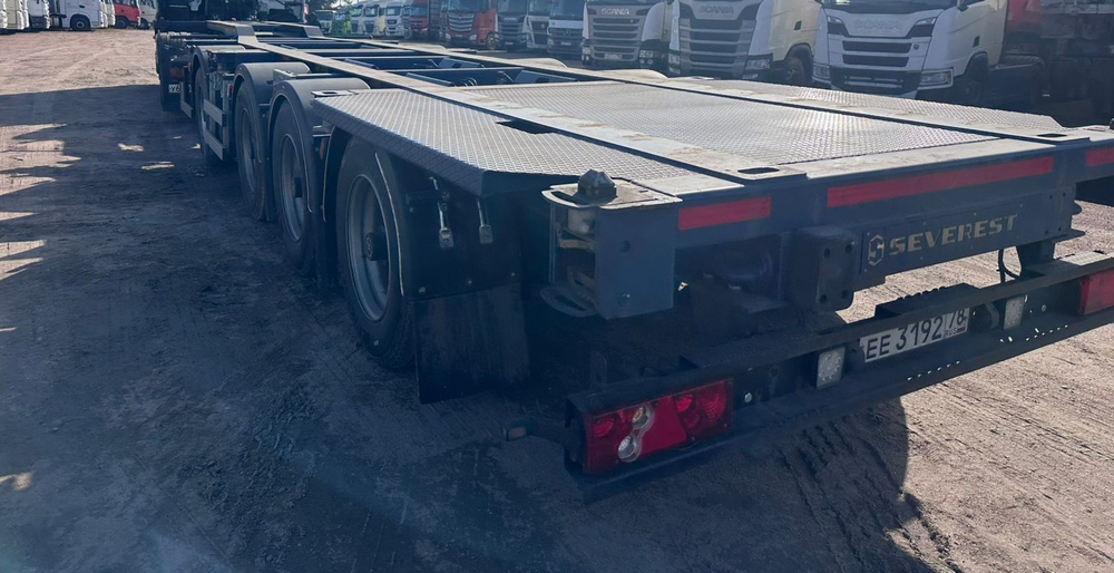 УралСпецТранс 9465* Полуприцеп контейнеровоз 4 оси 946520-A1-04