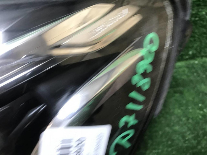 Фара левая Mercedes GLC X253 (2015-2019) LED