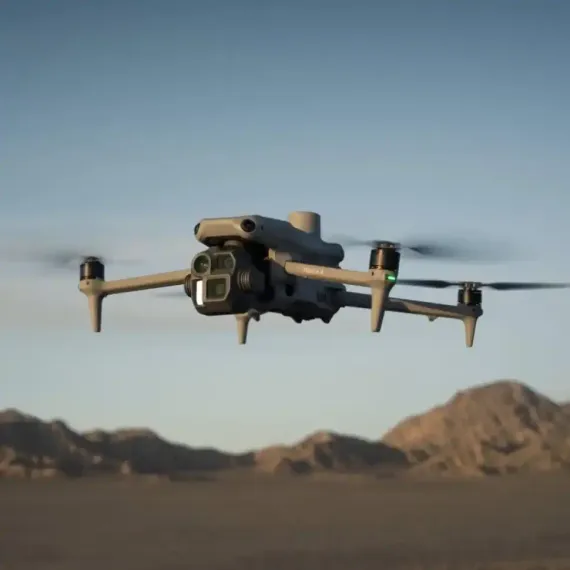 Квадрокоптер DJI Matrice 4 Enterprise Plus Combo