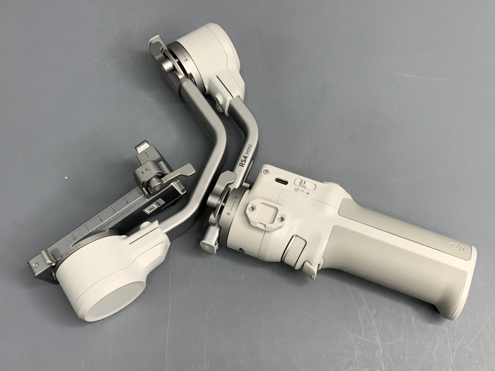 DJI RS 4 Mini + DJI RS Smart Tracking Module + кейс