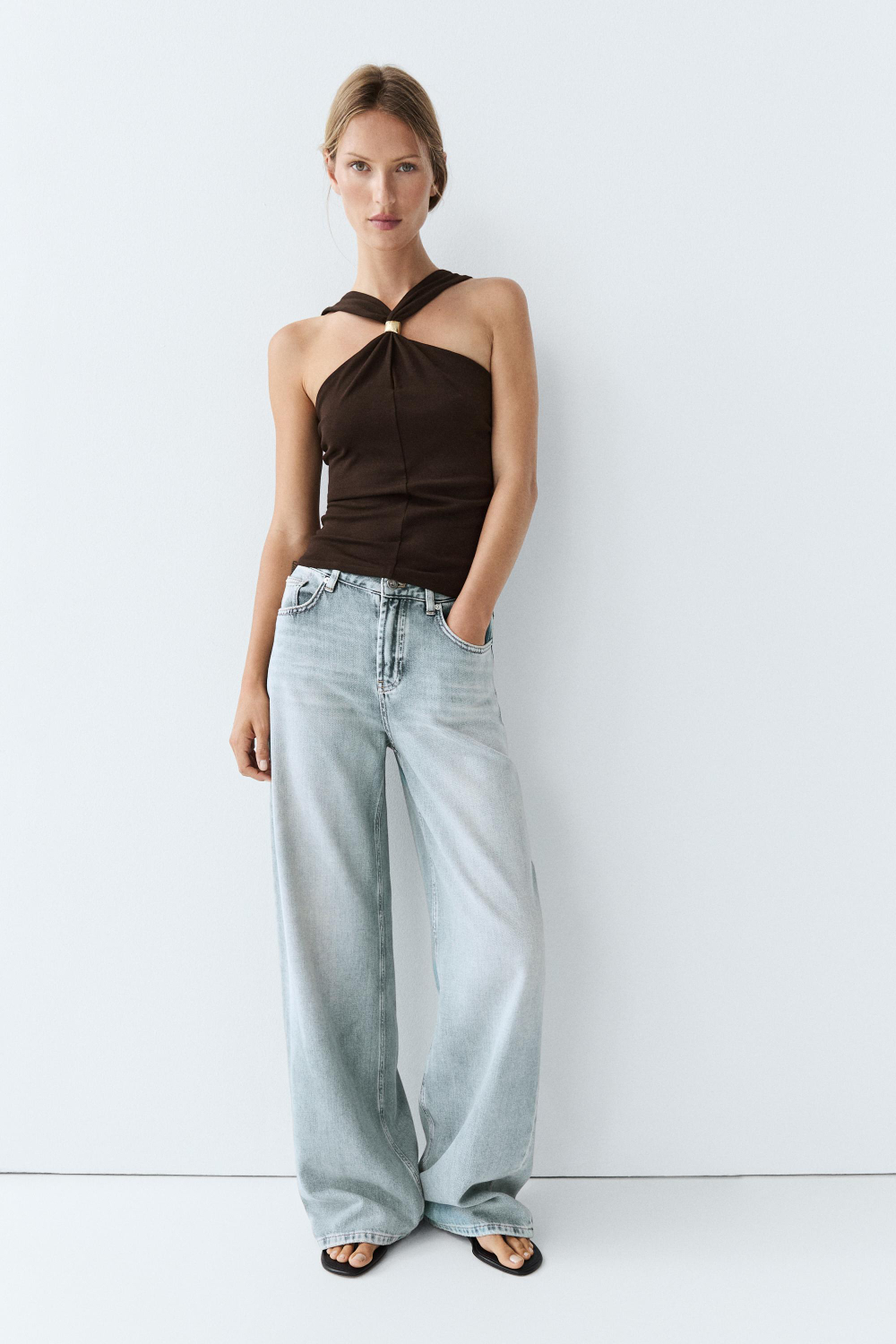 Massimo Dutti Топ с горловиной халтер и бретелями со стразами, коричневый