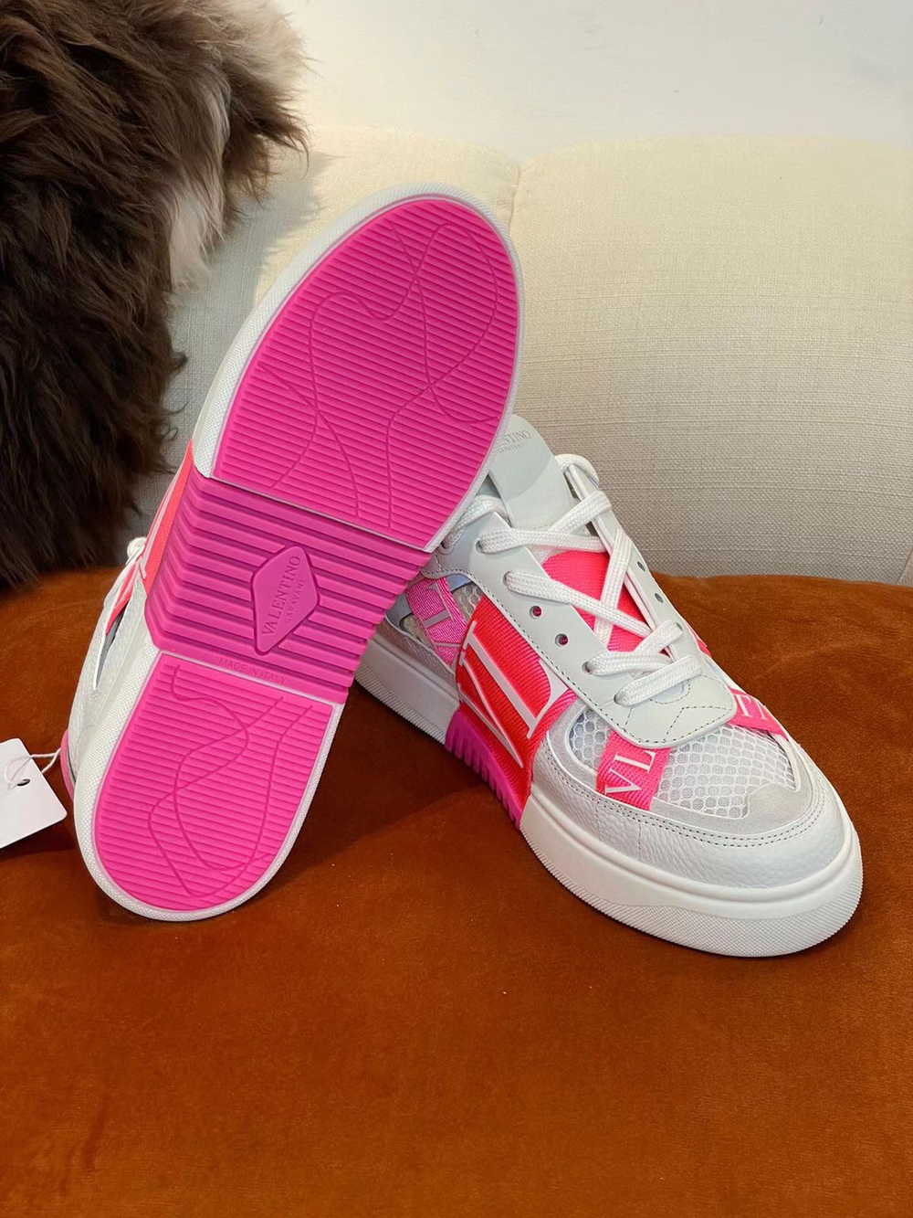 Кроссовки Valentino