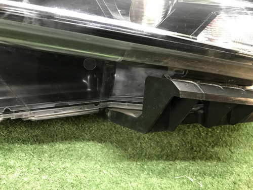 Фара правая Nissan Qashqai j11 17-23 галоген