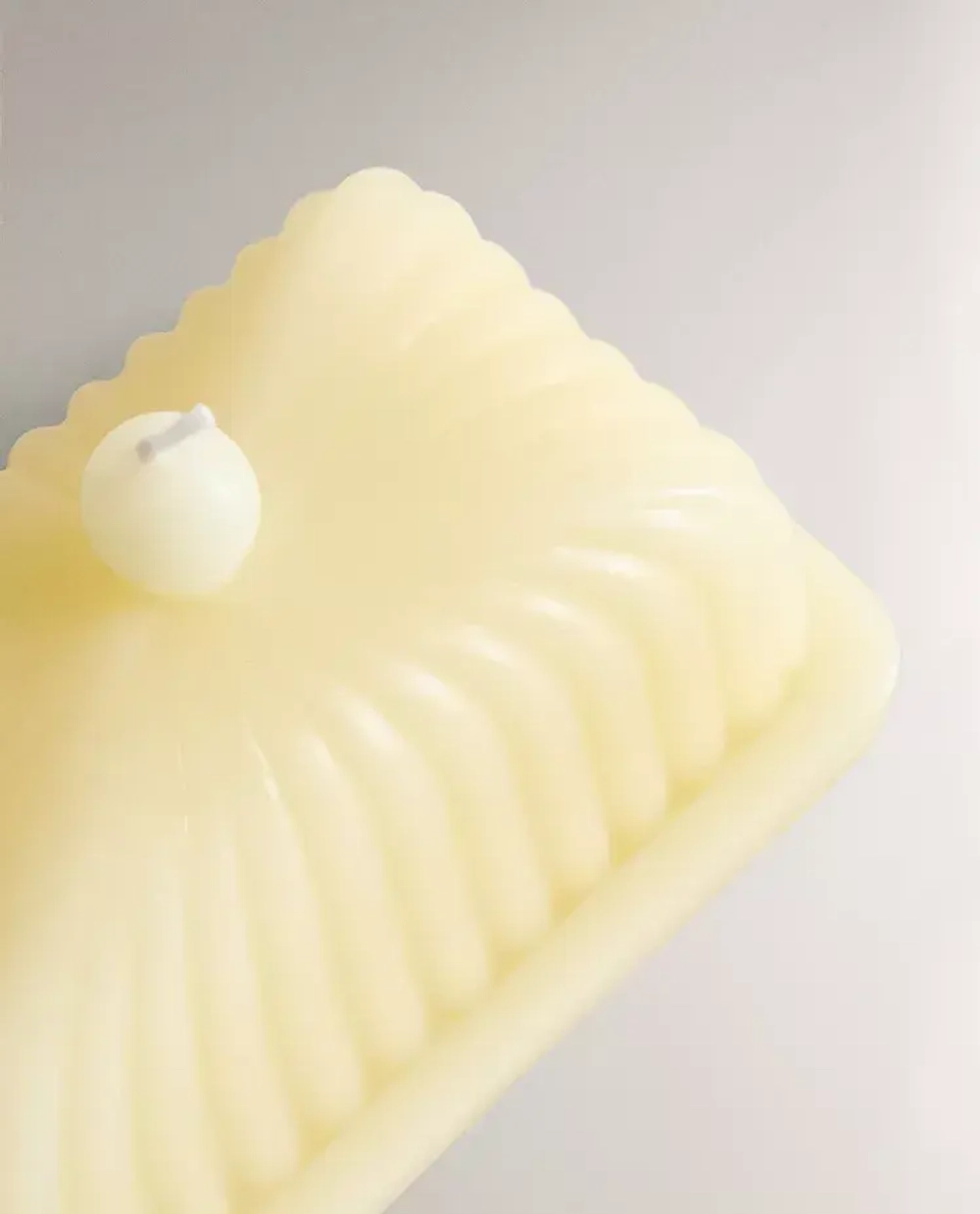 ZARA HOME ДЕКОРАТИВНАЯ СВЕЧА В ФОРМЕ МАСЛЕНКИ, ЖЕЛТО-ОРАНЖЕВЫЙ