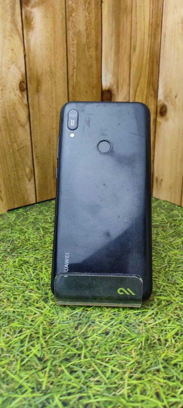 Huawei Y6 2019 2/32gb Чёрный (Витринный)