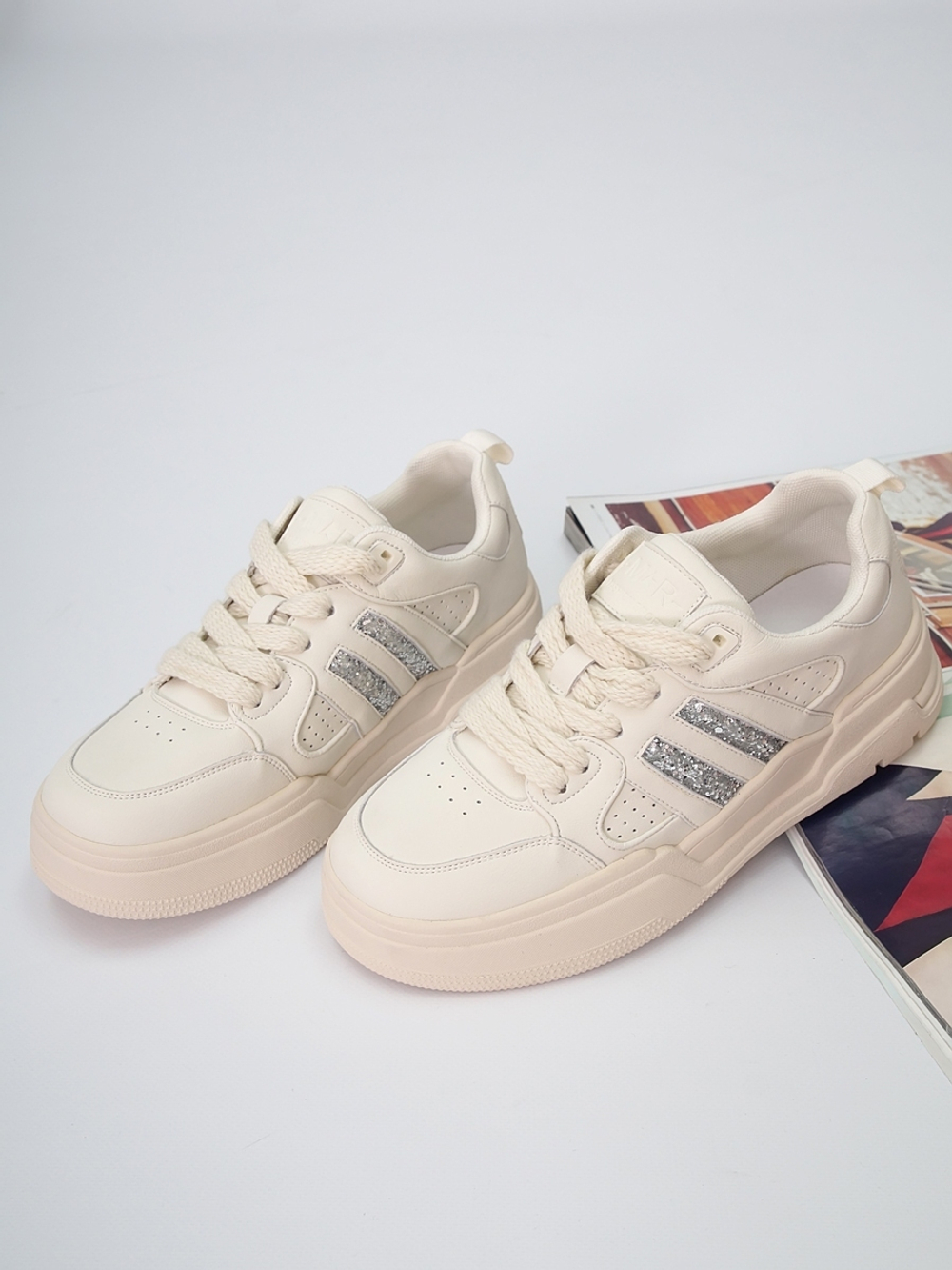 Кроссовки женские демисезонные