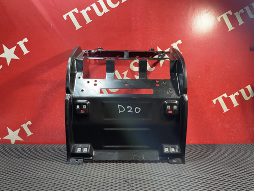 Кронштейн торпедо центральный