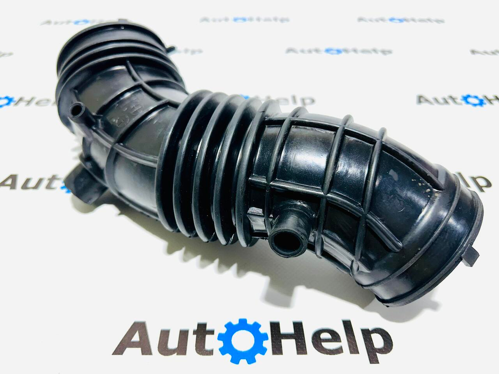Патрубок воздушного фильтра 17228-R40-A00 Honda