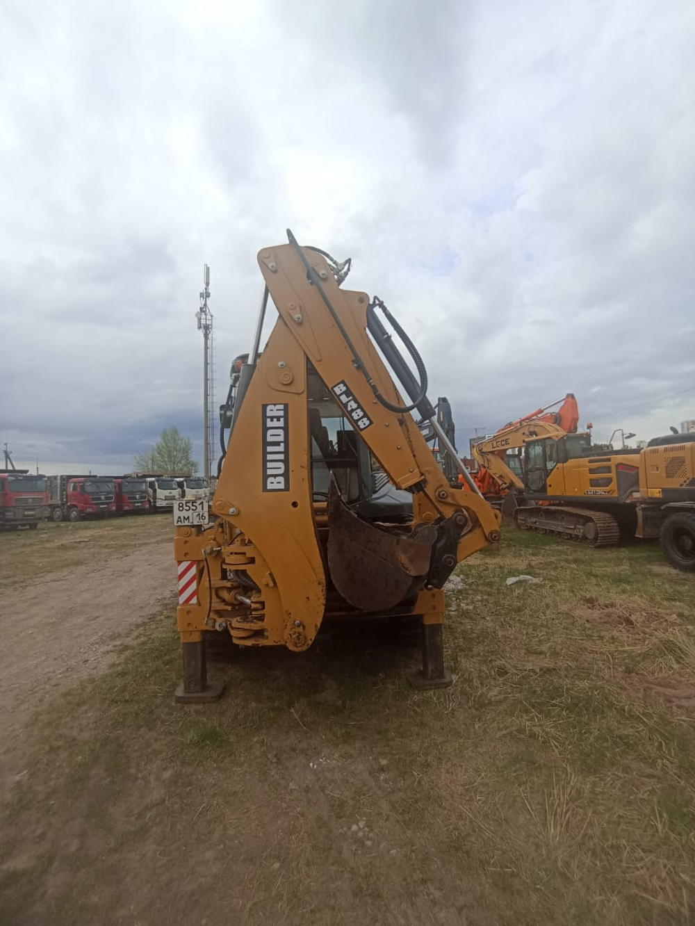 BUILDER BL* Экскаватор-погрузчик BL488 (Дизельный, 4,8 л, 102 л.с., АТ)