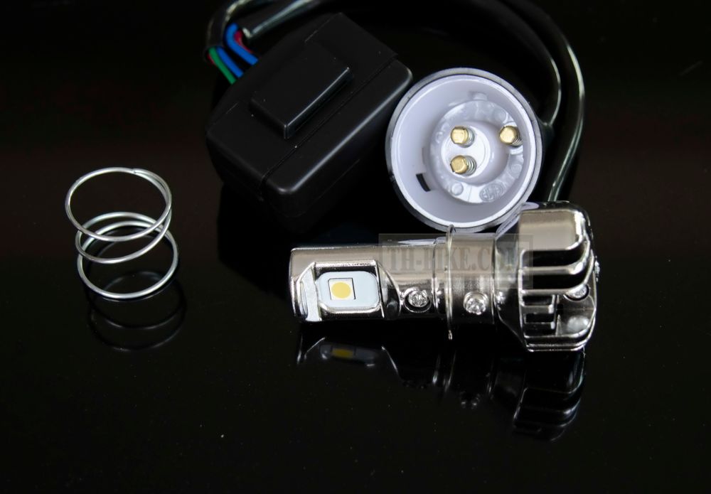 T19 LED bulb. Hi-Low beam. 40W, DC-AC 9-18V. Made in Thailand.
