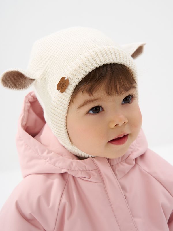 Шапка из смесовой шерсти на подкладе 