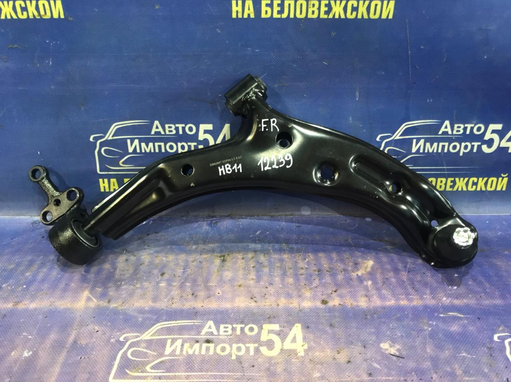 Рычаг передний правый NISSAN WINGROAD 1999-2003