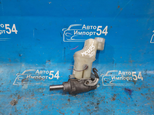 Главный тормозной цилиндр TOYOTA KLUGER 2003