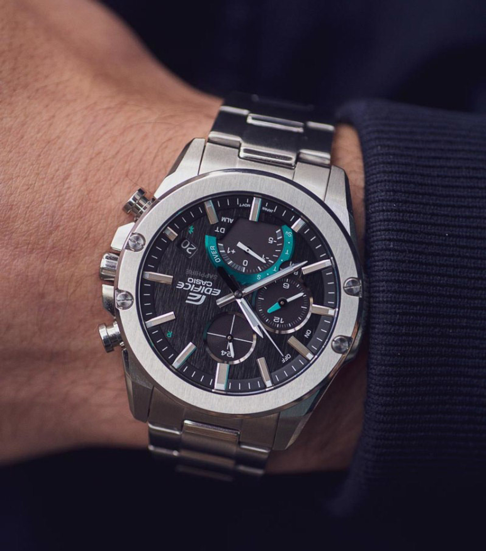 Японские наручные часы Casio Edifice EQB-1000D-1AER