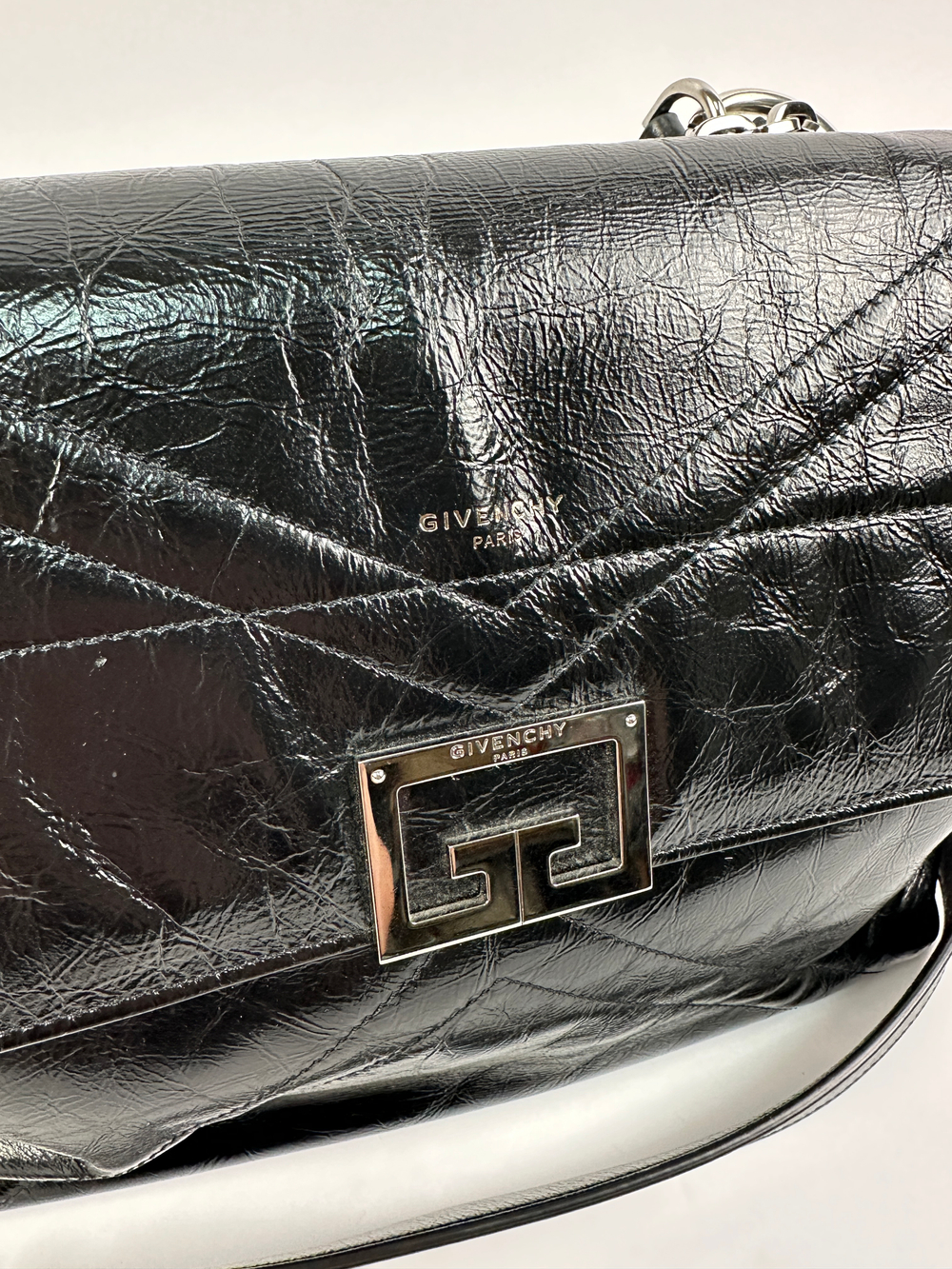 Сумка Givenchy ID medium