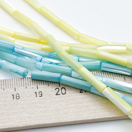 Перламутр тонированный, цвет желтый, размер 14*4 мм, цена за 13-14 шт (1/2 нити)