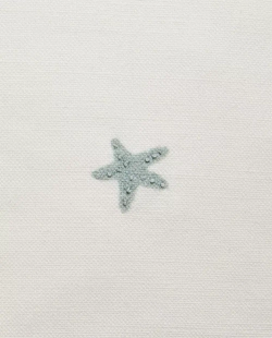 ZARA HOME НАВОЛОЧКА ДЛЯ ДЕКОРАТИВНОЙ ПОДУШКИ С ПРИНТОМ "МОРСКАЯ ЗВЕЗДА", ЖЕЛТОВАТО-БЕЛЫЙ