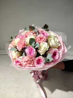 Букет из хризантем и альстромерии (С0033)