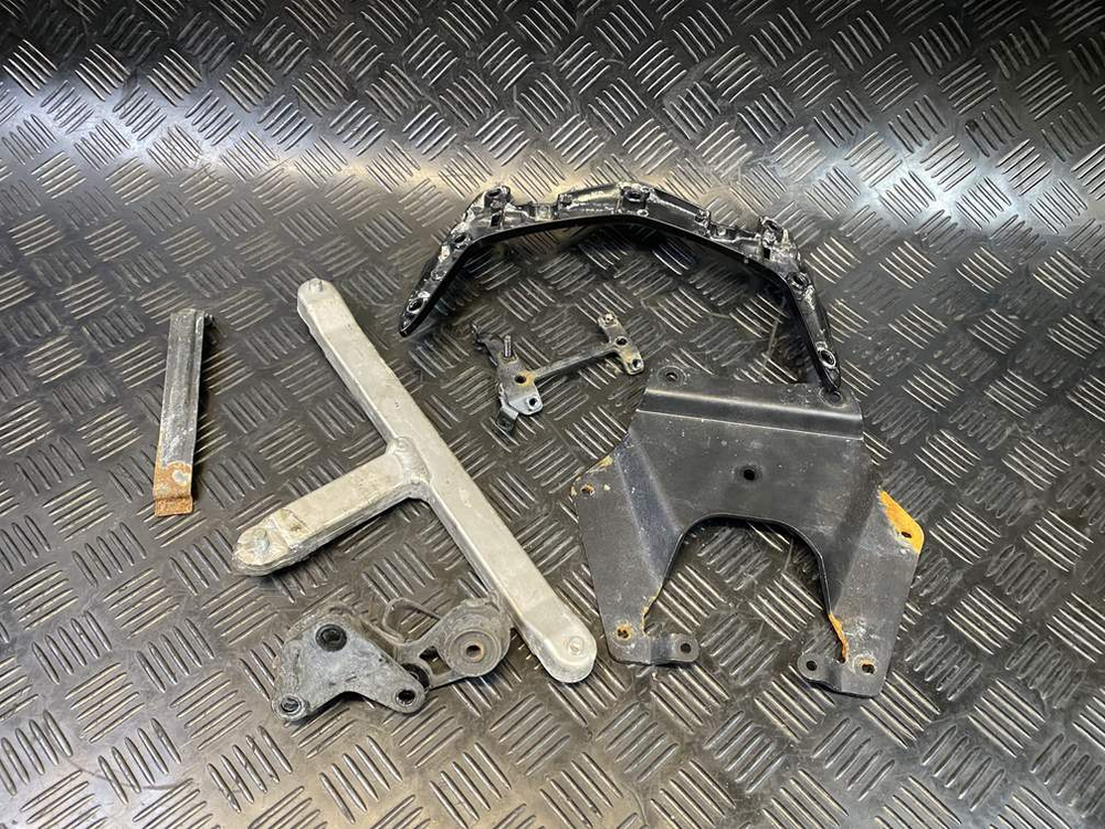 Крепления Yamaha FJR1300A RP13A 2010