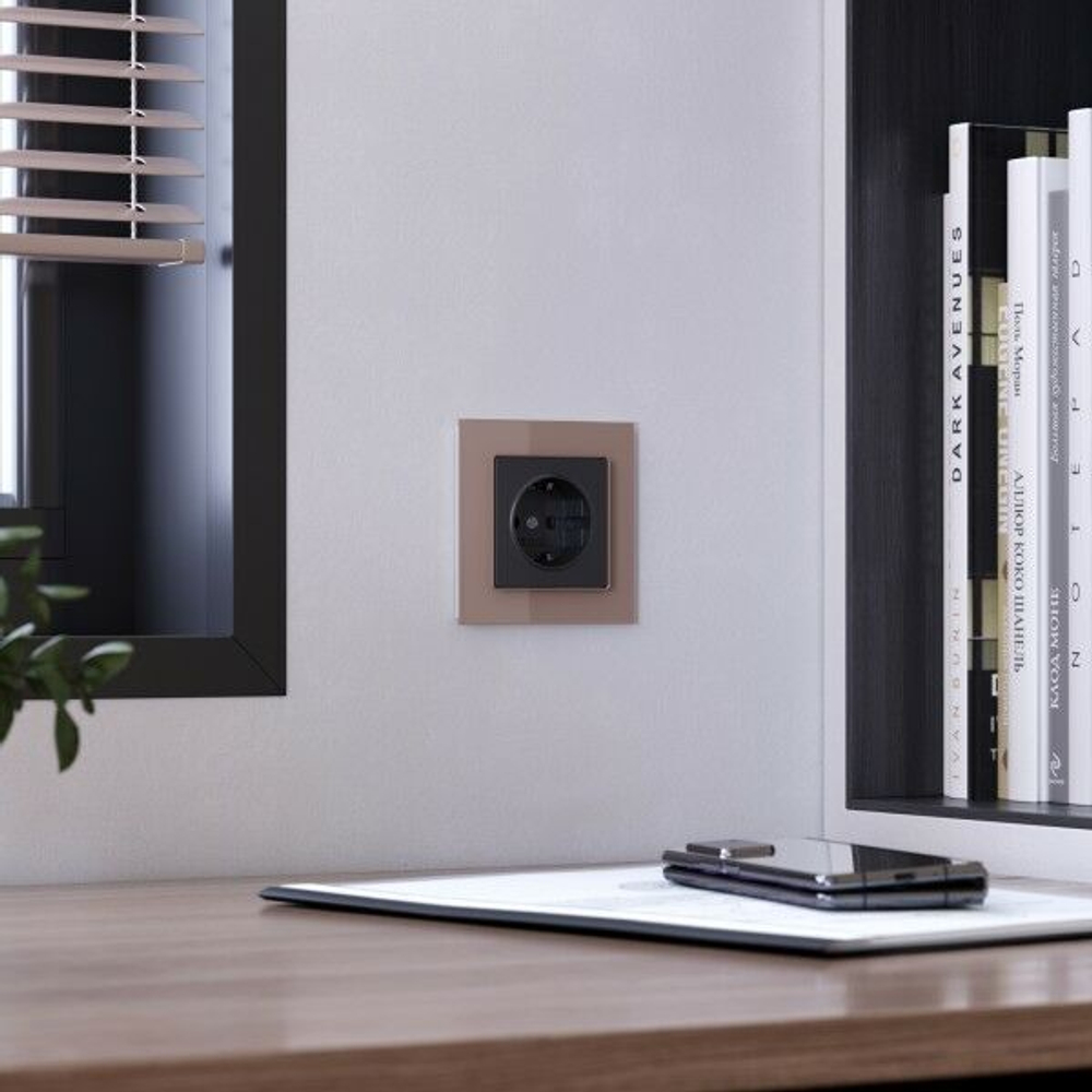 Рамка на 1 пост Favorit (латте, стекло)