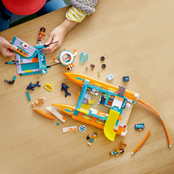 LEGO Friends — Морская спасательная шлюпка 41734