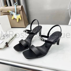 Черные женские босоножки Hermes