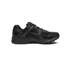 Кроссовки Nike Zoom Vomero 5 "Triple Black"