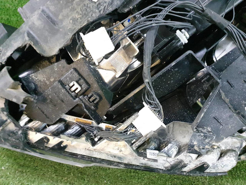 Битая Фара правая VW Passat B8 (2014-2020) LED