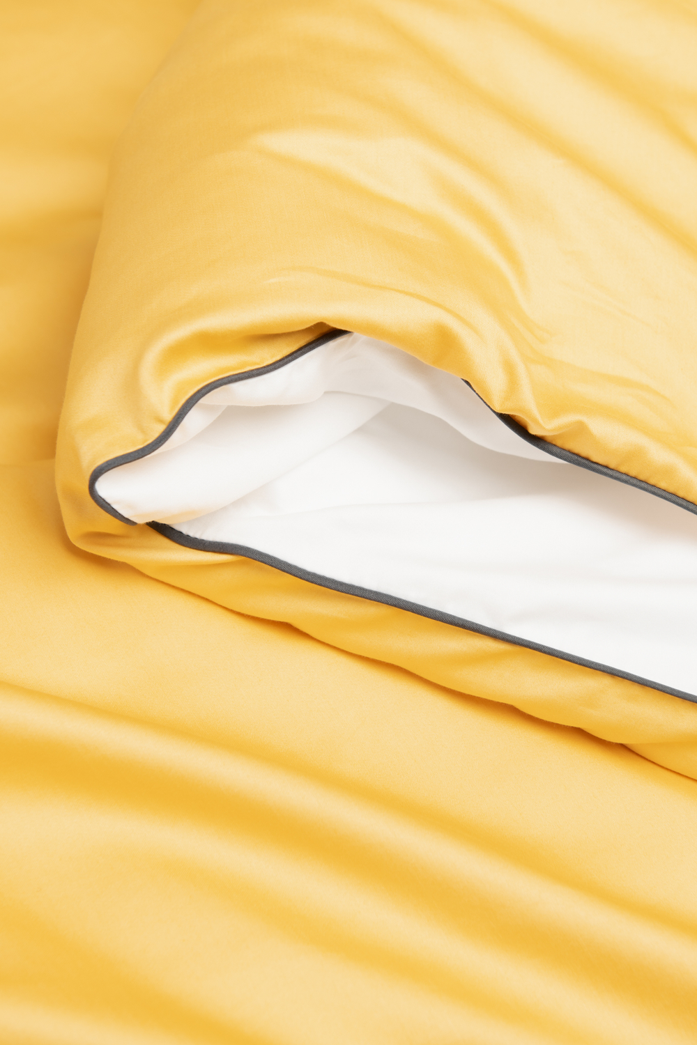 MOON 2 Наволочки, сатин желтый/белый