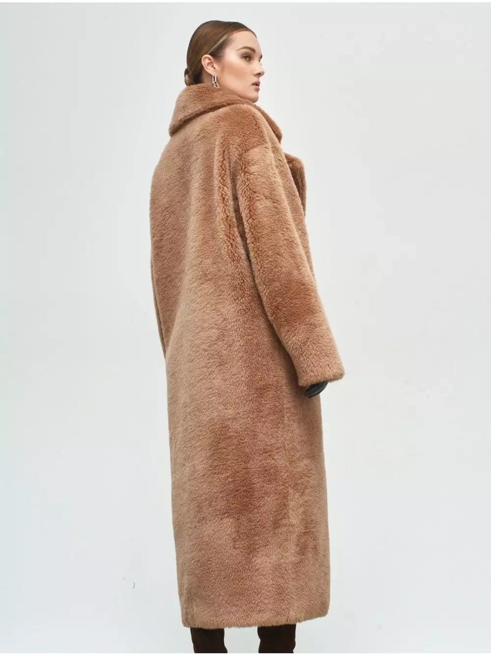 Шуба чебурашка длинная из овечьей шерсти, SilverFox (арт.S1072rm09bz)