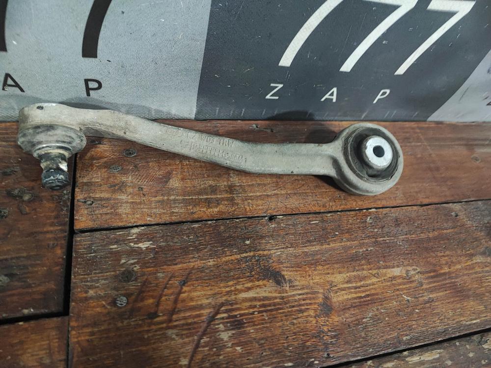 Рычаг передний правый верхний Audi A4 (B8) Б/У Оригинал 8K0407510N