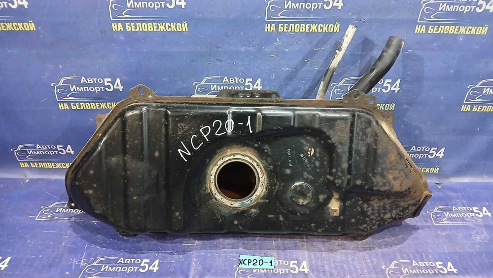 Бак топливный TOYOTA FUNCARGO 2000