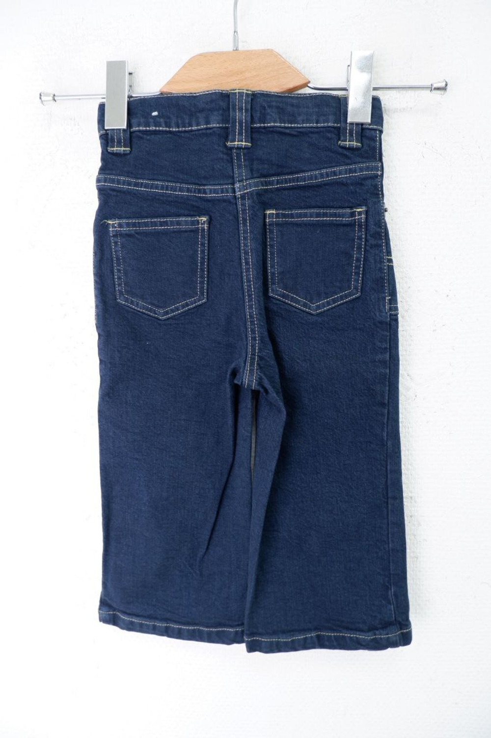 Джинсы свободного кроя на 2 года, новые