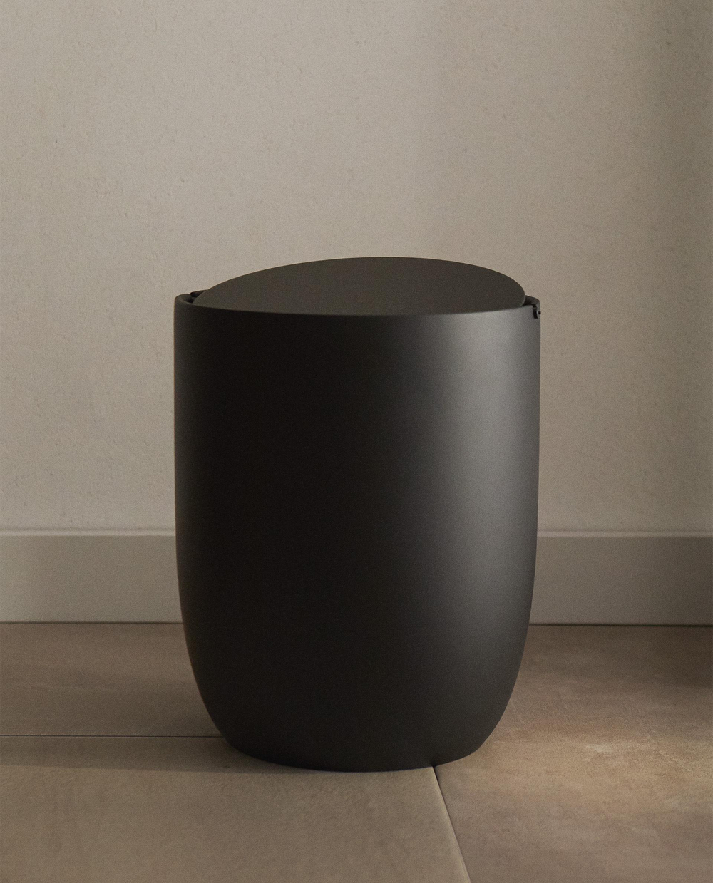 Zara Home ведро для мусора, смола, чёрный · 7531/743