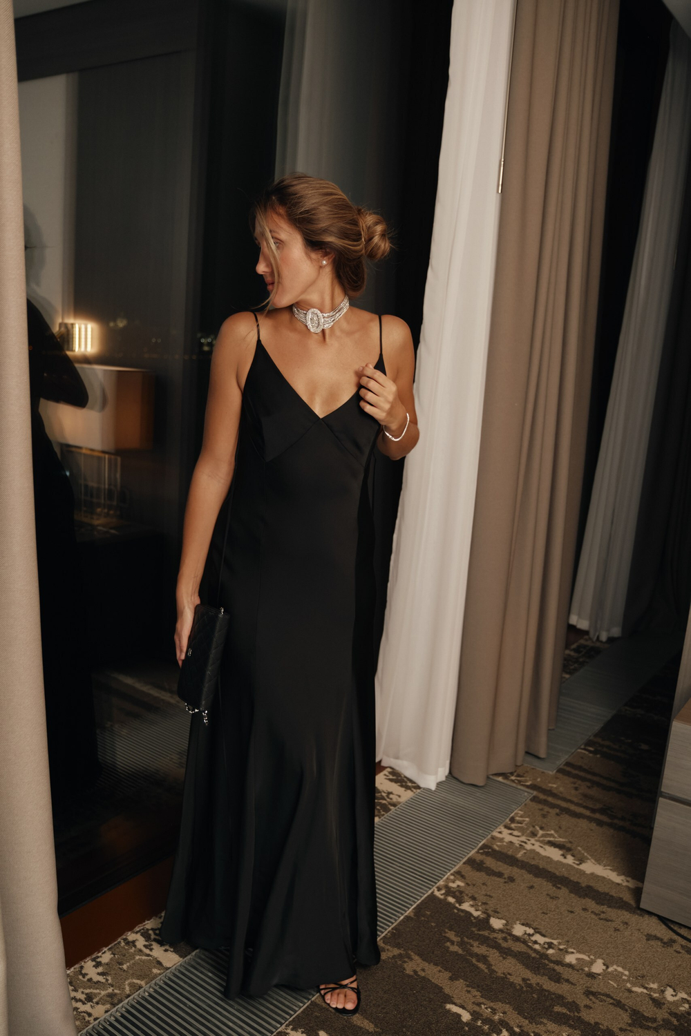 Комбине V вырез по спине bk